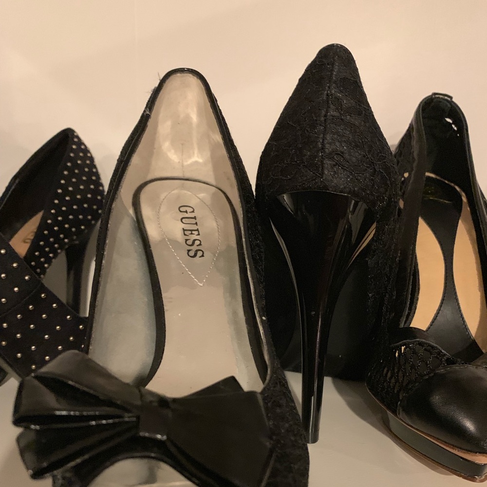 Guess Lace and patent leather pumps